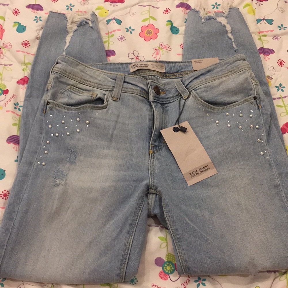 NWT Zara mid-rise distressed skinny denim, size 6